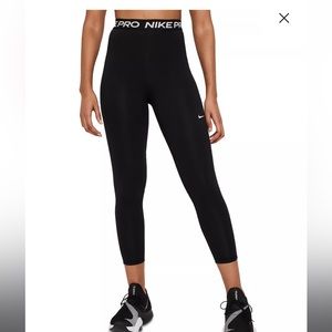 NIKE Pro Legging